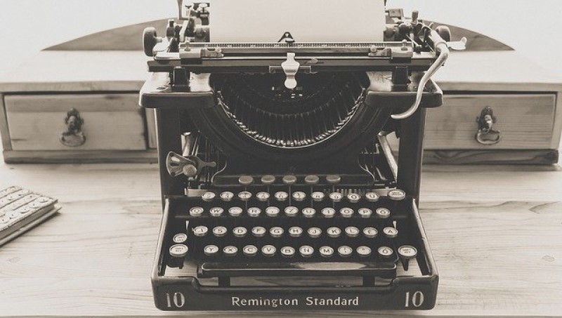 lifebook editorial typewriter